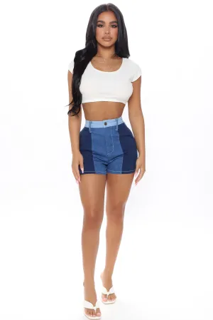 Babe Energy Colorblock Side Slit Denim Shorts - Dark Wash