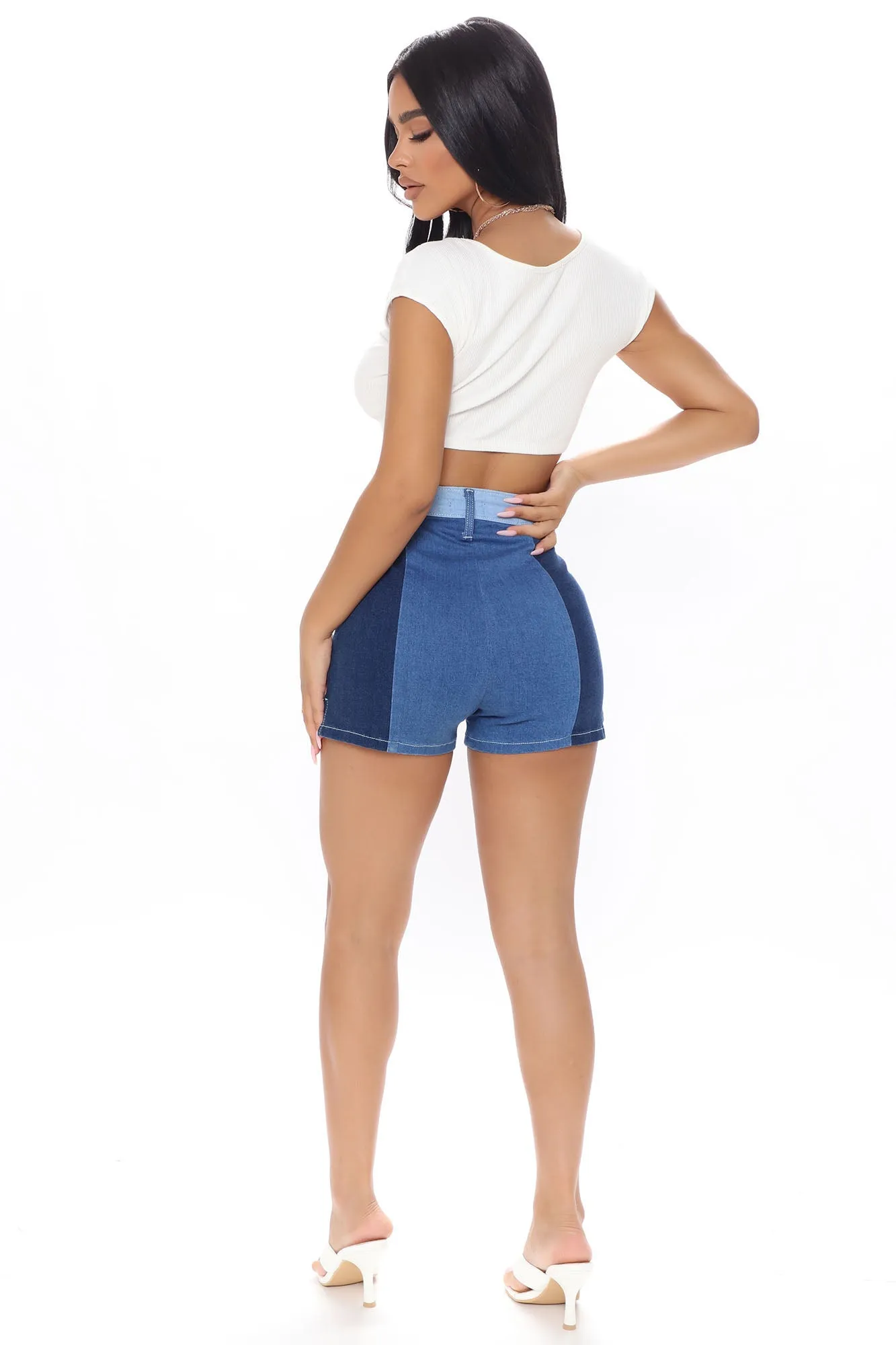 Babe Energy Colorblock Side Slit Denim Shorts - Dark Wash
