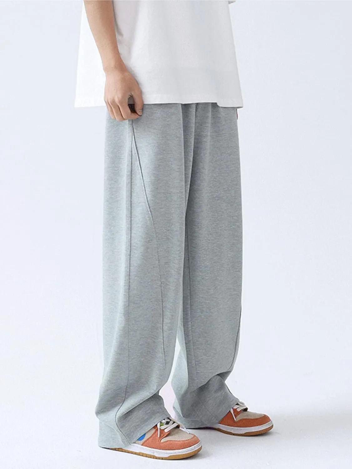 OYOANGLE Men's Drawstring Elastic Waist Baggy Sweatpants Y2K Loose Wide Leg Long Pants with Pocket